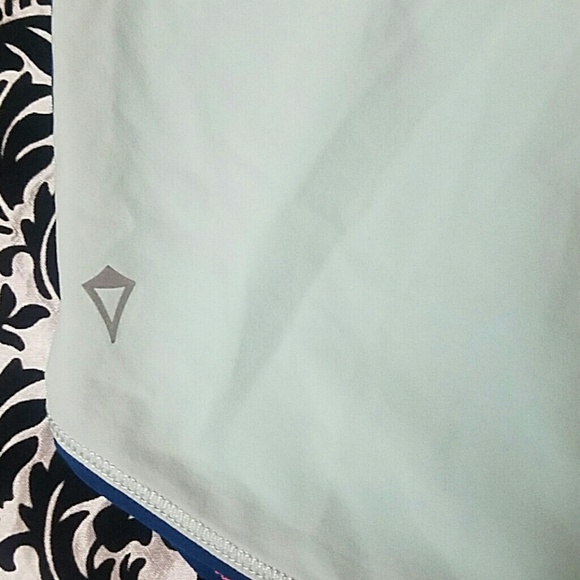 Ivivva tops - Picture 5 of 6